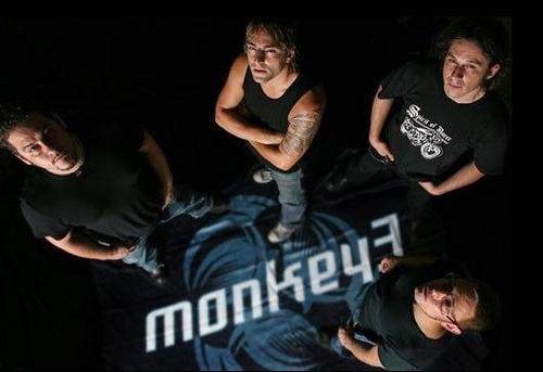 Monkey3 + Phased aux Combustibles (Paris), le 28 Mars 2012